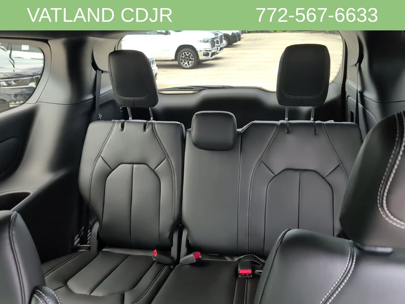 2026 Chrysler Pacifica photo 36