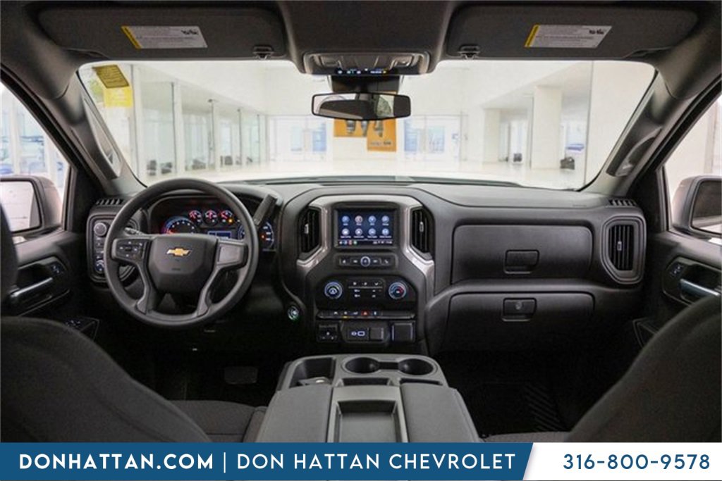 2026 Chevrolet Silverado 1500 Custom photo 3