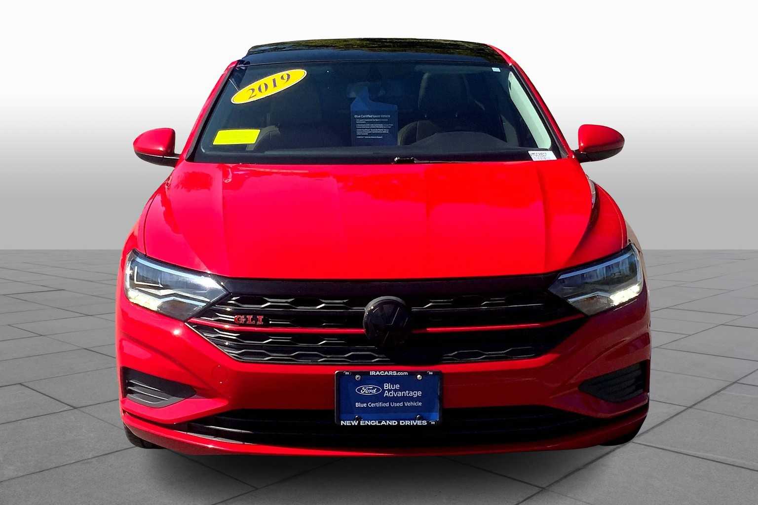 2019 Volkswagen Jetta SE photo 3