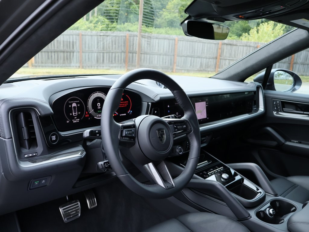 2025 Porsche Cayenne E-Hybrid Coupe Turbo photo 4
