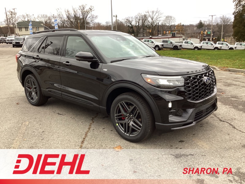 2026 Ford Explorer ST-LINE's photo