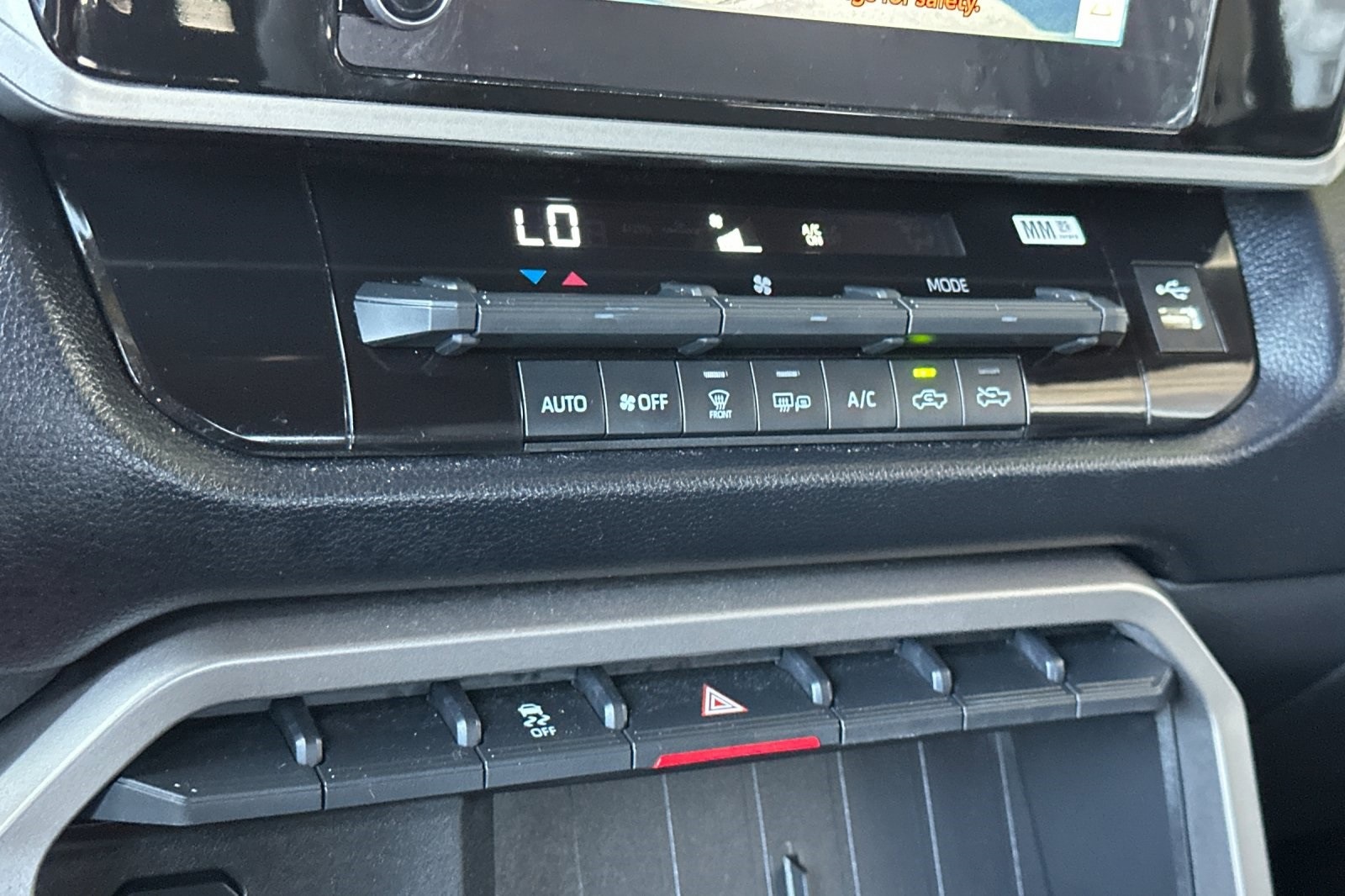 2025 Toyota Tundra SR5 photo 16
