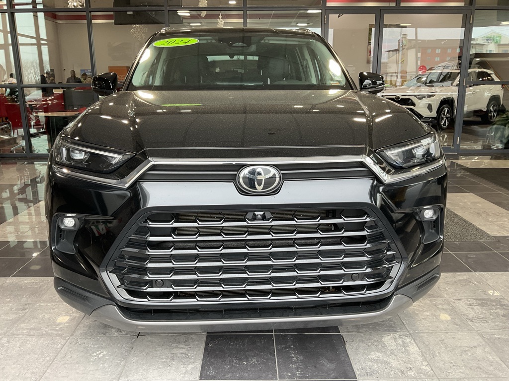 Used 2024 Toyota Grand Highlander Platinum with VIN 5TDAAAB50RS014376 for sale in Kansas City