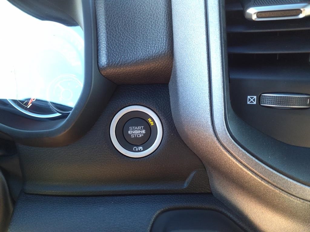 2025 Ram 1500 Tradesman photo 14