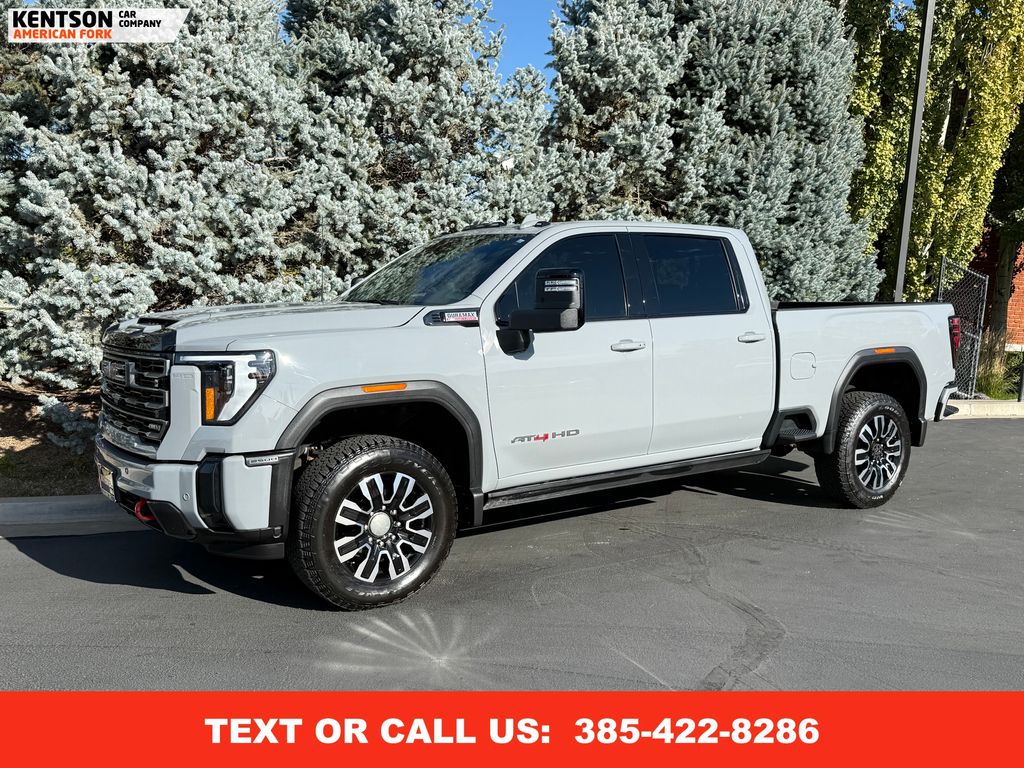 2025 GMC Sierra 2500HD AT4's photo