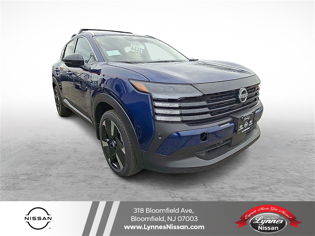 2026 Nissan KICKS SR AWD's photo