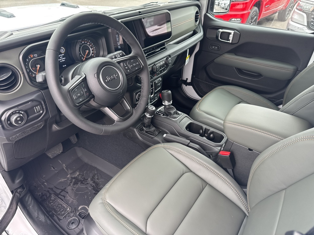 2025 Jeep Gladiator Mojave photo 34