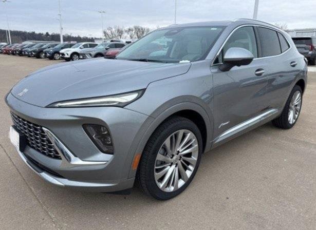 2026 Buick Envision Avenir's photo