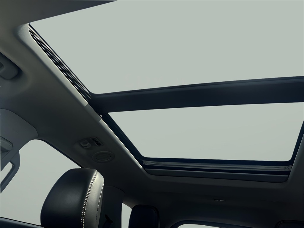 2022 Ford Explorer XLT photo 26