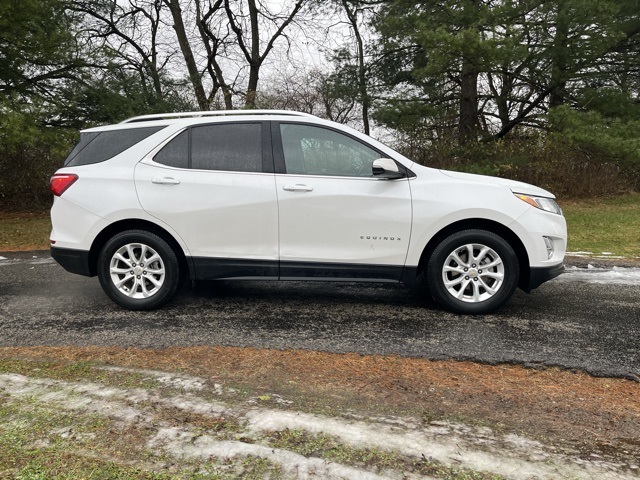 Used 2019 Chevrolet Equinox LT with VIN 2GNAXKEV9K6197588 for sale in Xenia, OH