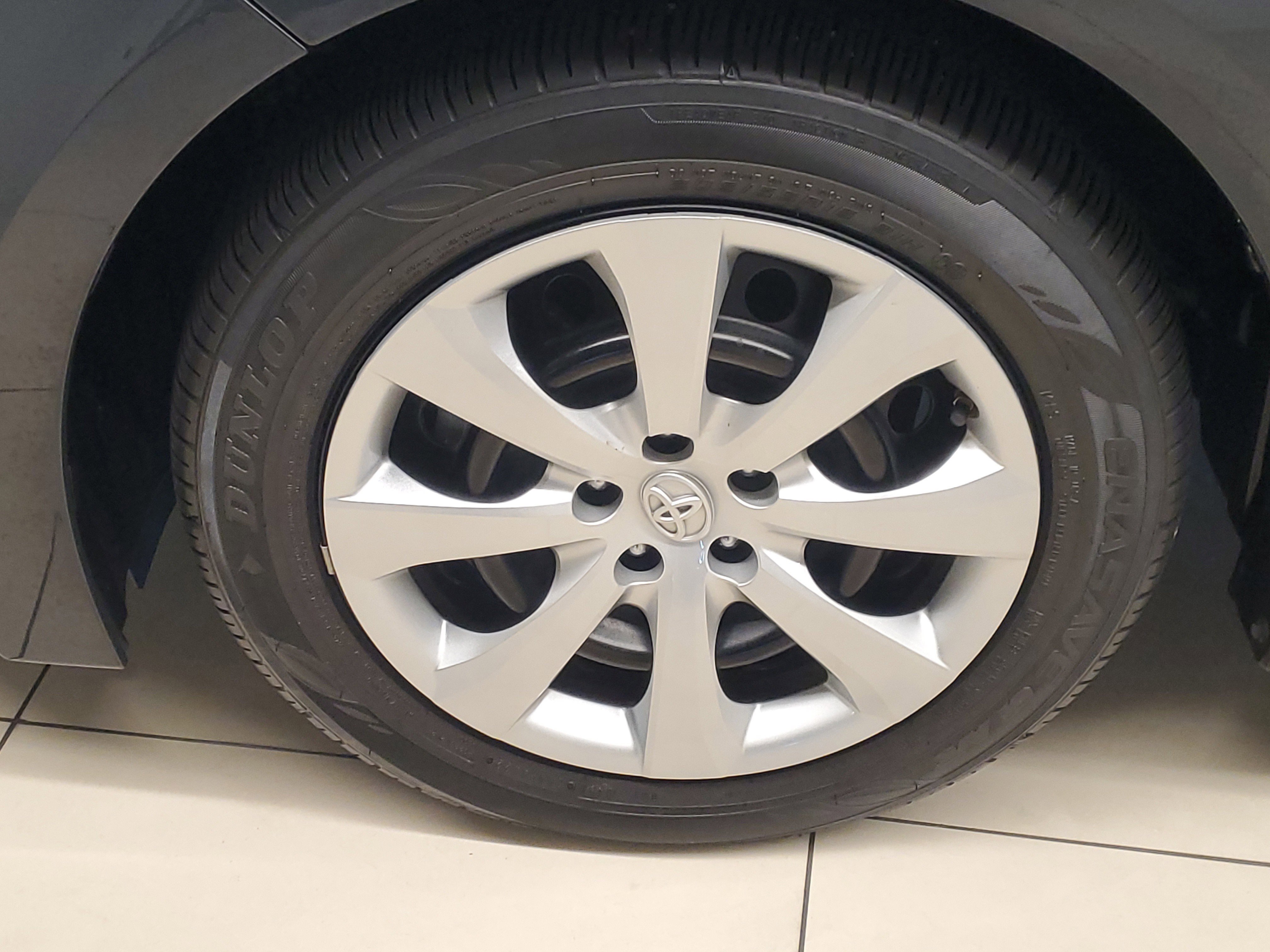 2023 Toyota Corolla LE photo 5