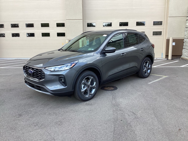 2025 Ford Escape Hybrid ST-Line Select photo 3
