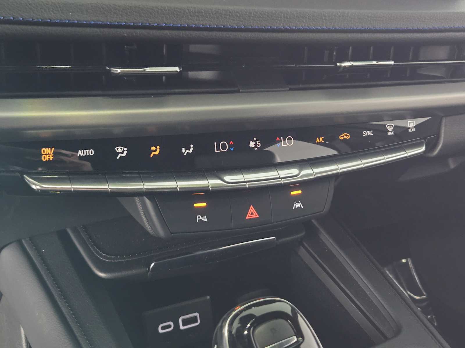 2025 Cadillac XT4 Sport photo 12