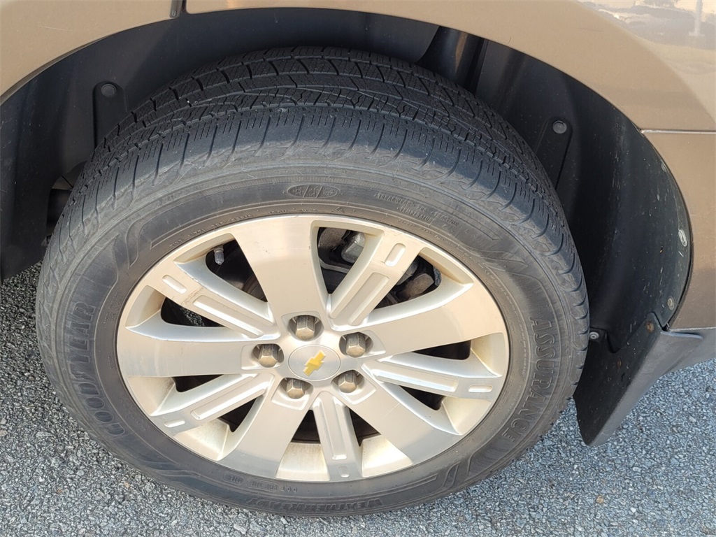 2011 Chevrolet Equinox LTZ photo 4