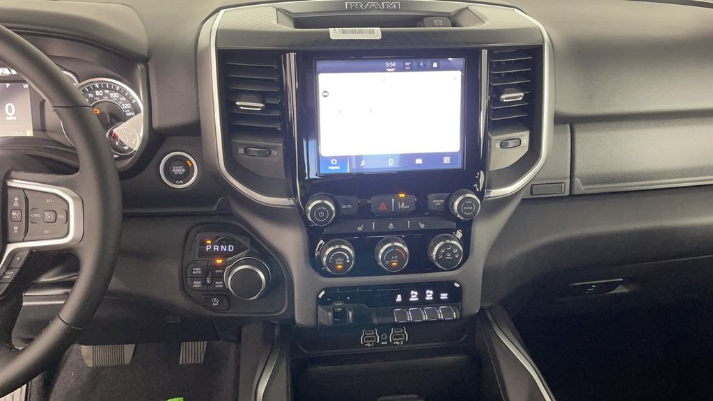 New 2025 Granite Crystal Metallic Clearcoat RAM Big Horn/Lone Star image 17
