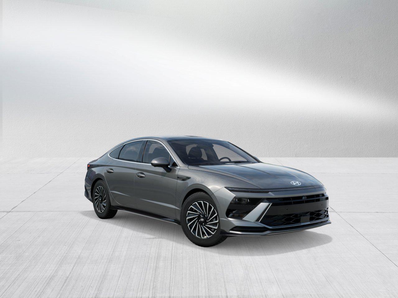 2026 Hyundai Sonata Hybrid Limited photo 2