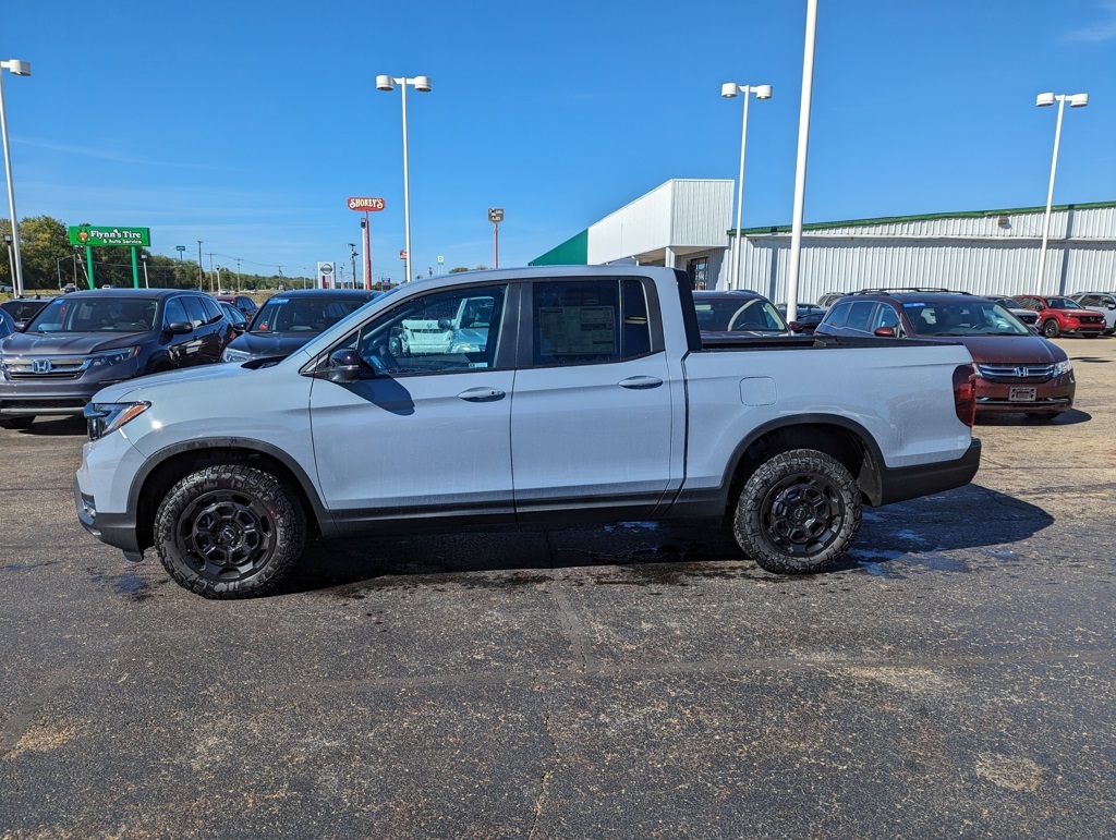 2026 Honda Ridgeline TrailSport photo 5
