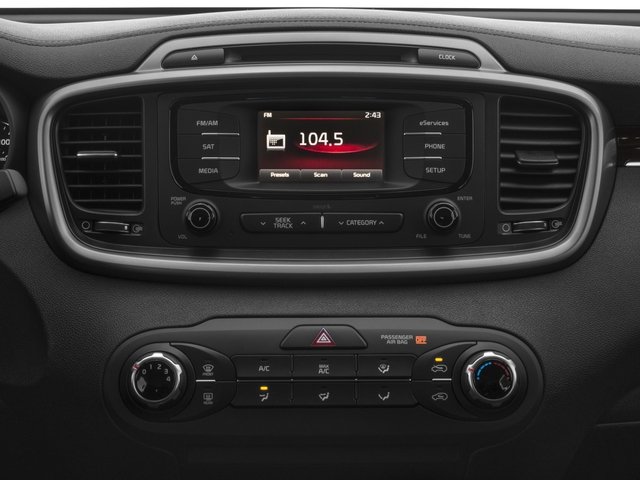 2017 Kia Sorento LX photo 13