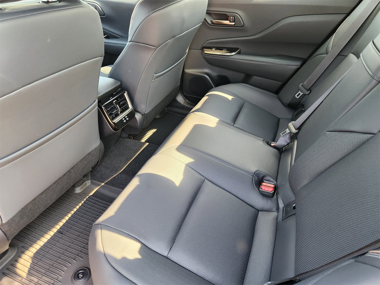 2026 Toyota Crown XLE photo 20
