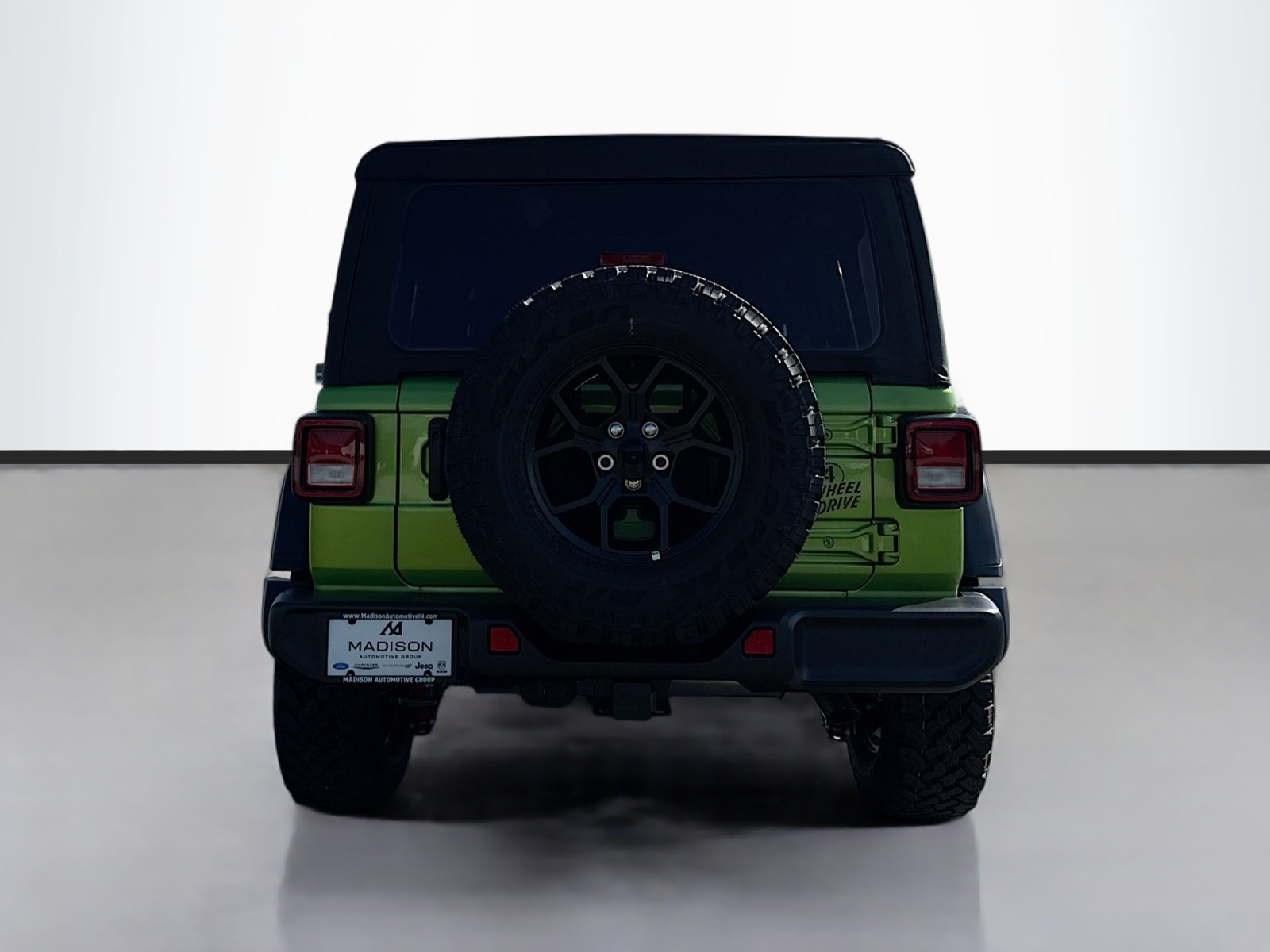 2025 Jeep Wrangler Willys photo 4
