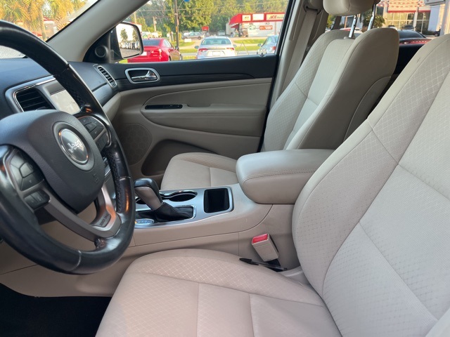 2021 Jeep Grand Cherokee Laredo E photo 9