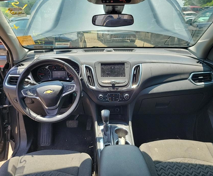 2022 Chevrolet Equinox LT photo 5