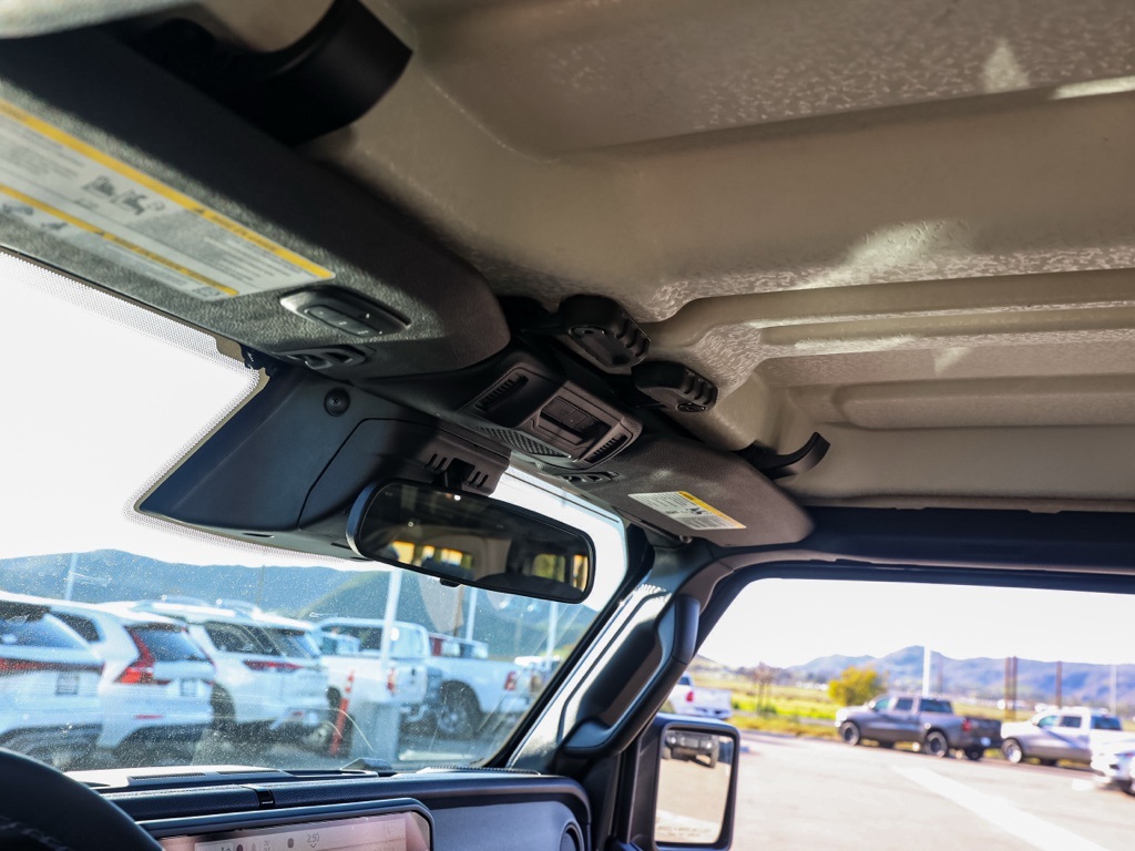 New 2026 Granite Crystal Metallic Clear-Coat Exterior Paint Jeep Willys image 11