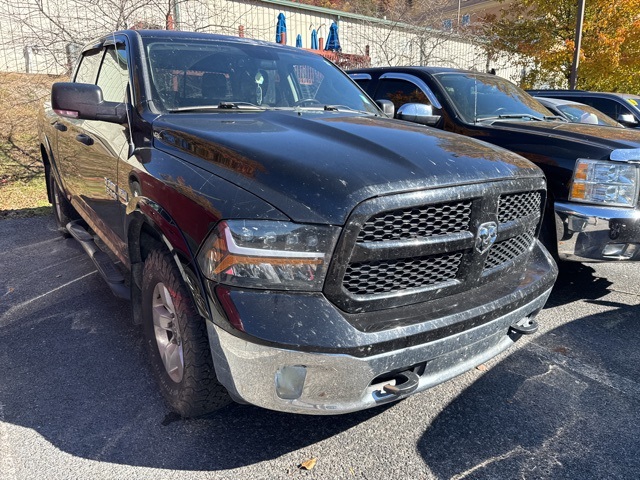 2014 Ram 1500 SLT photo 3