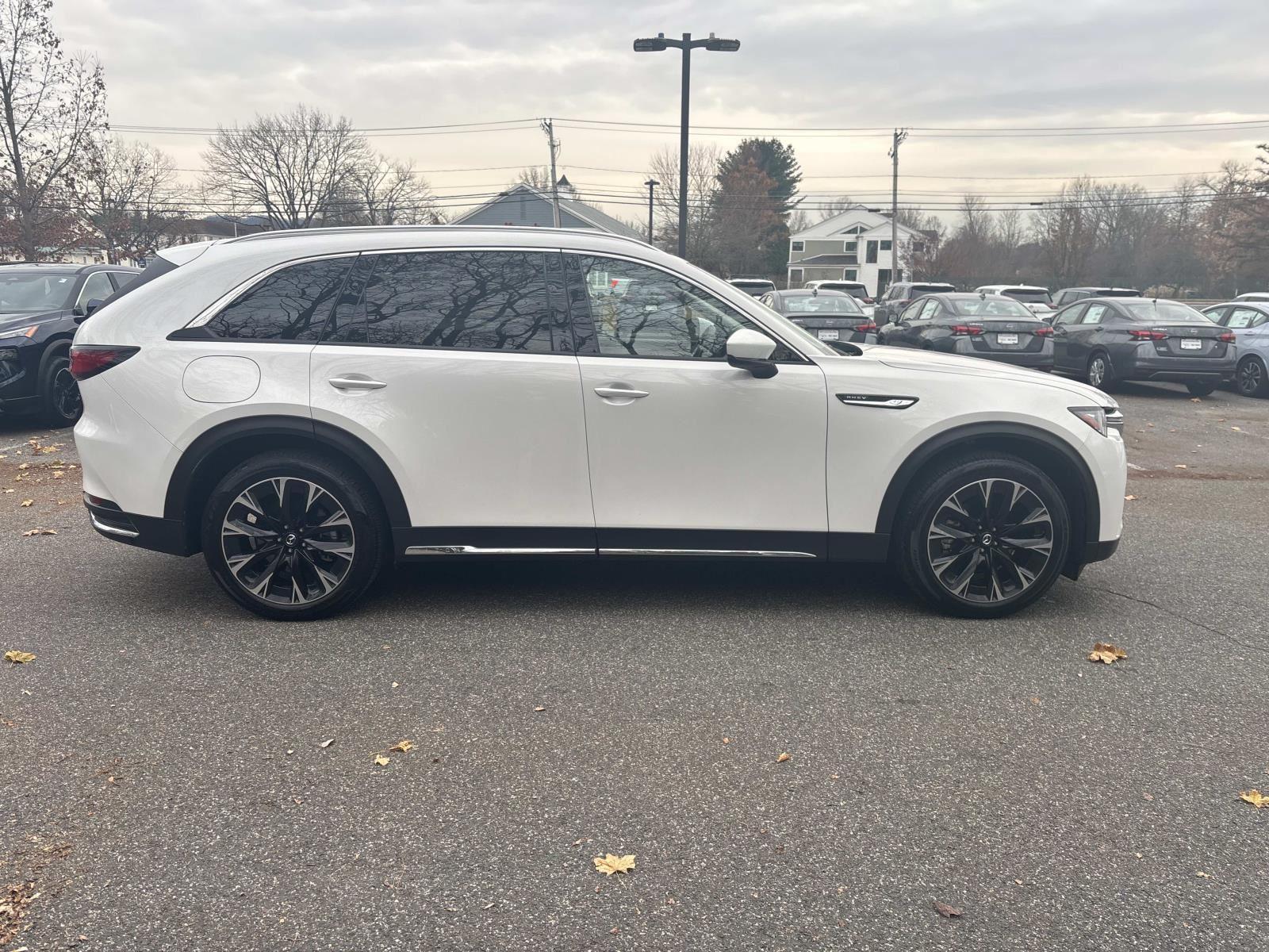 2024 Mazda CX-90 Premium S photo 3