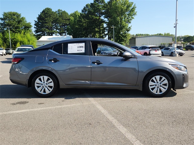 2025 Nissan Sentra S photo 2