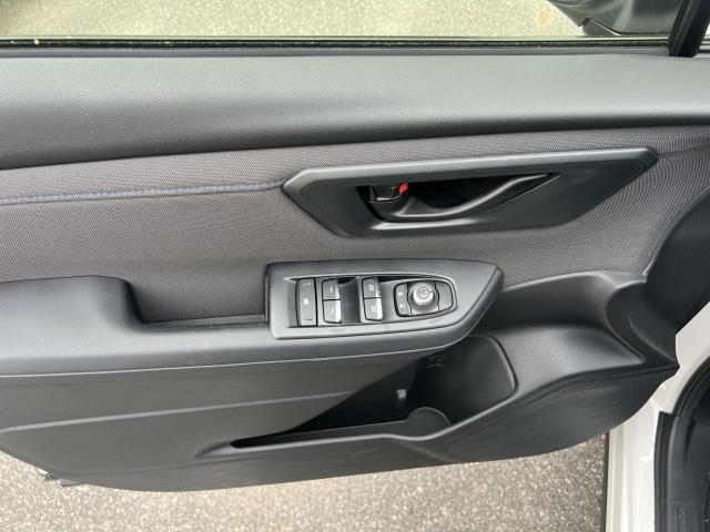 2025 Subaru Forester Premium Base photo 13