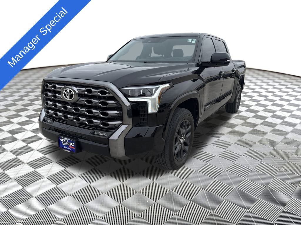 2023 Toyota Tundra Platinum's photo