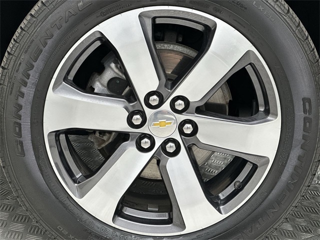 2023 Chevrolet Traverse Leather photo 2