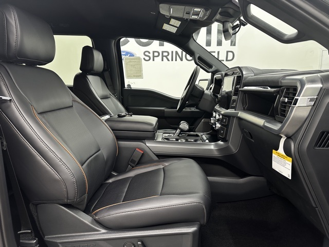 2025 Ford F-150 Lariat photo 11