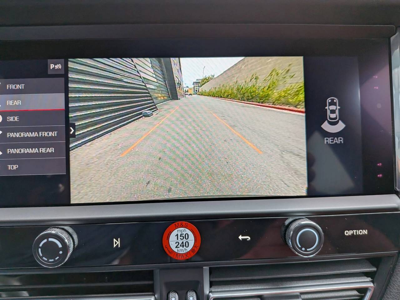 2025 Porsche Macan S photo 19
