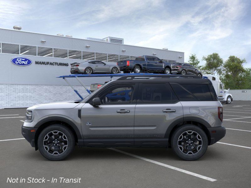 2025 Ford Bronco Sport Outer Banks photo 2