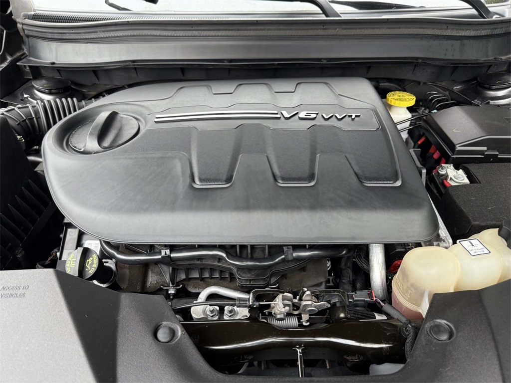 2021 Jeep Cherokee Latitude Lux photo 12