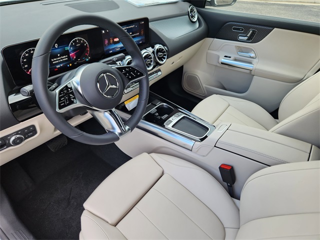 2026 Mercedes Benz GLA 250 4MATIC photo 6