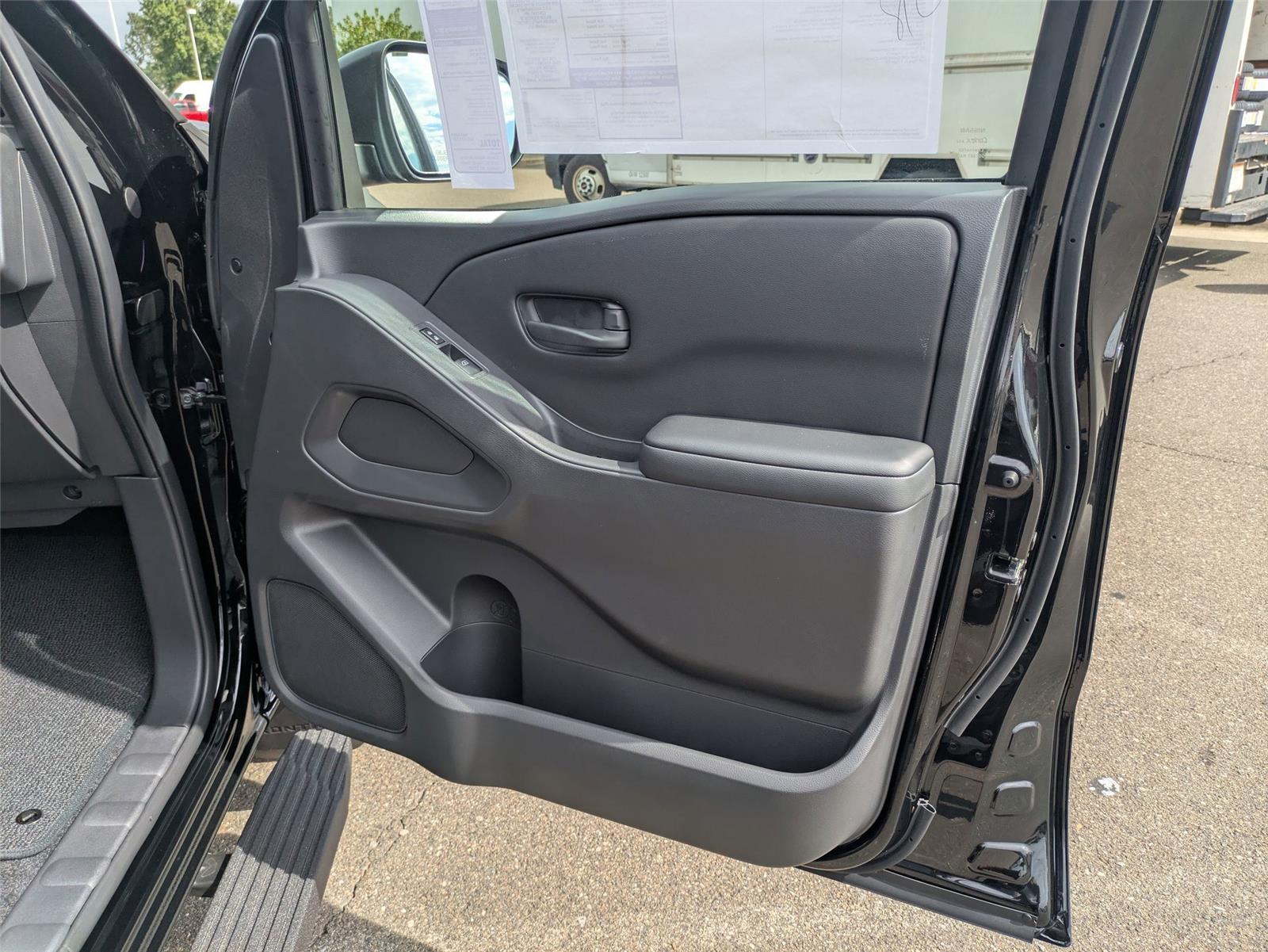 2026 Nissan Frontier SV photo 27