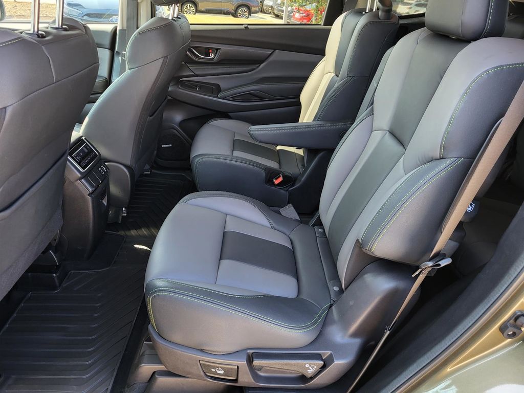 2023 Subaru Ascent Onyx Edition photo 12