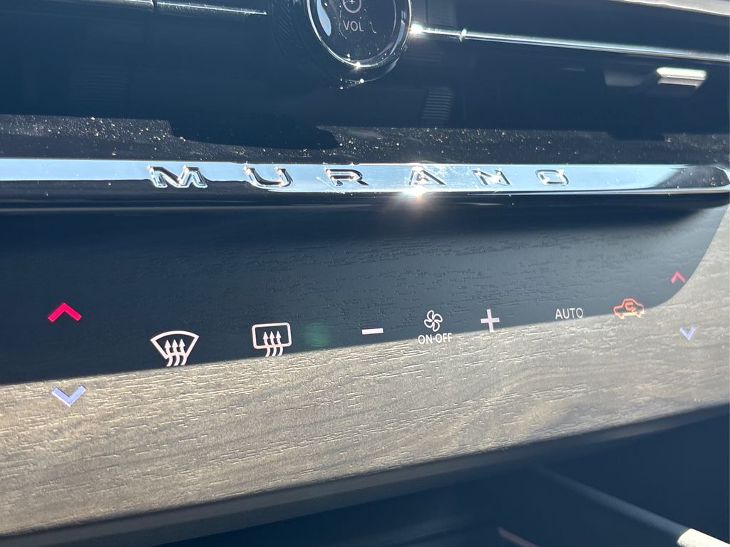 2025 Nissan Murano SL photo 28
