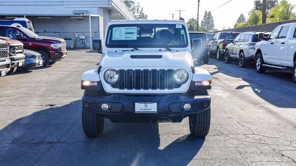 2025 Jeep Gladiator Sport S photo 3