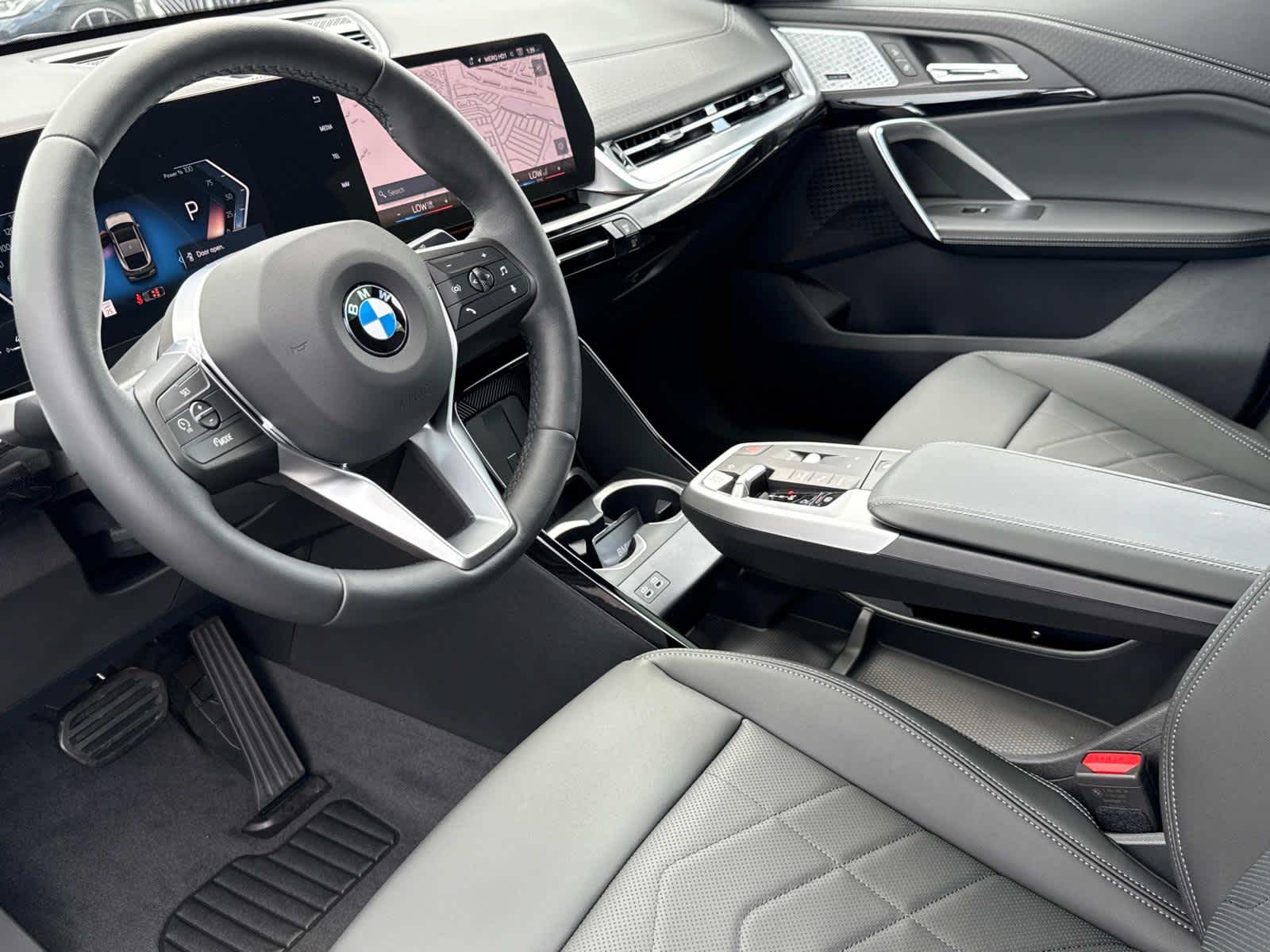 2025 Bmw X2 xDrive28i photo 2