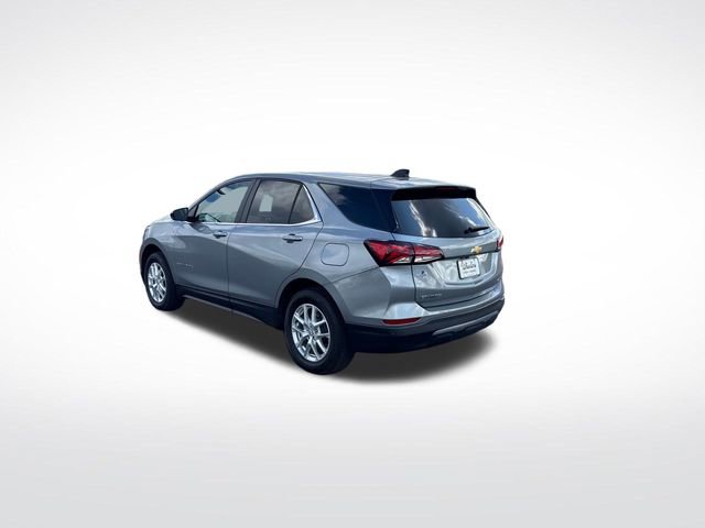 2024 Chevrolet Equinox LT photo 2