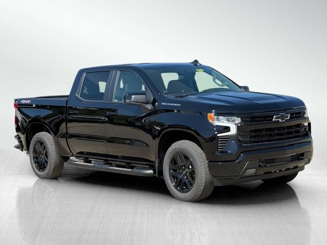 2026 Chevrolet Silverado RST photo 2