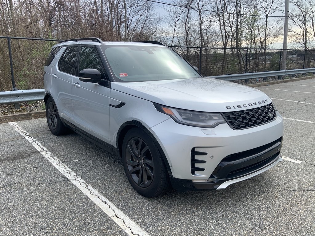 2023 Land Rover Discovery S R-Dynamic photo 3