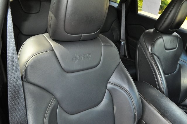 2017 Jeep Cherokee Limited photo 19