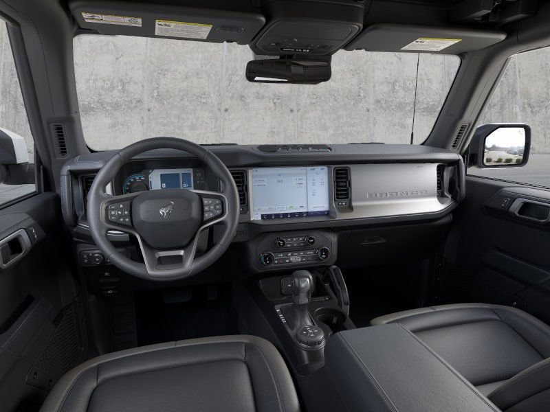 2025 Ford Bronco Outer Banks photo 9