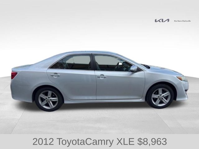 2012 Toyota Camry XLE photo 8