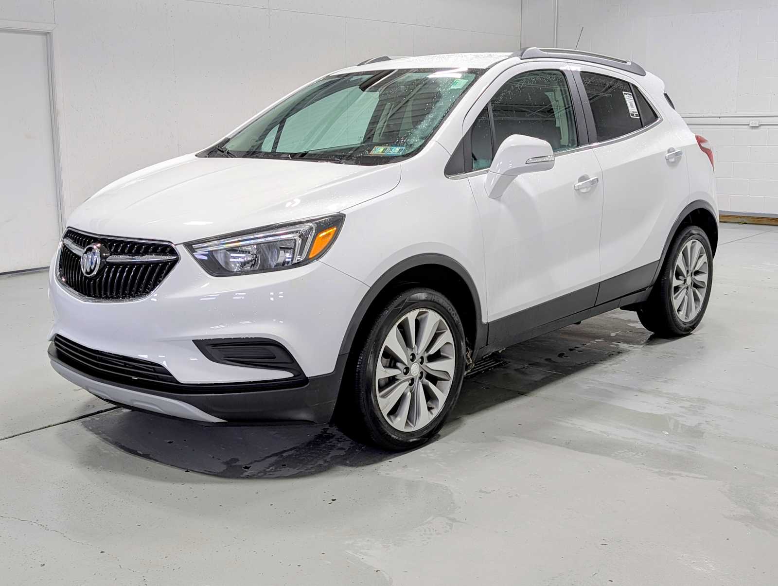 2019 Buick Encore Preferred's photo